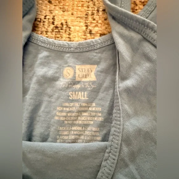 Salty crew blue womens tank - Picture 4 of 5